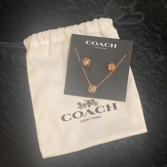 COACH - Necklace & earrings - Picture 5 of 7